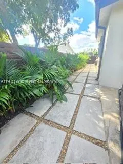 Miami, Florida 33186, United States, 5 Bedrooms Bedrooms, ,3 BathroomsBathrooms,Residential,Active,235722