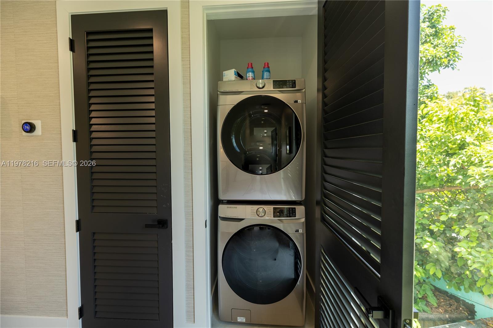 BISCAYNE MANORS - Residential Lease