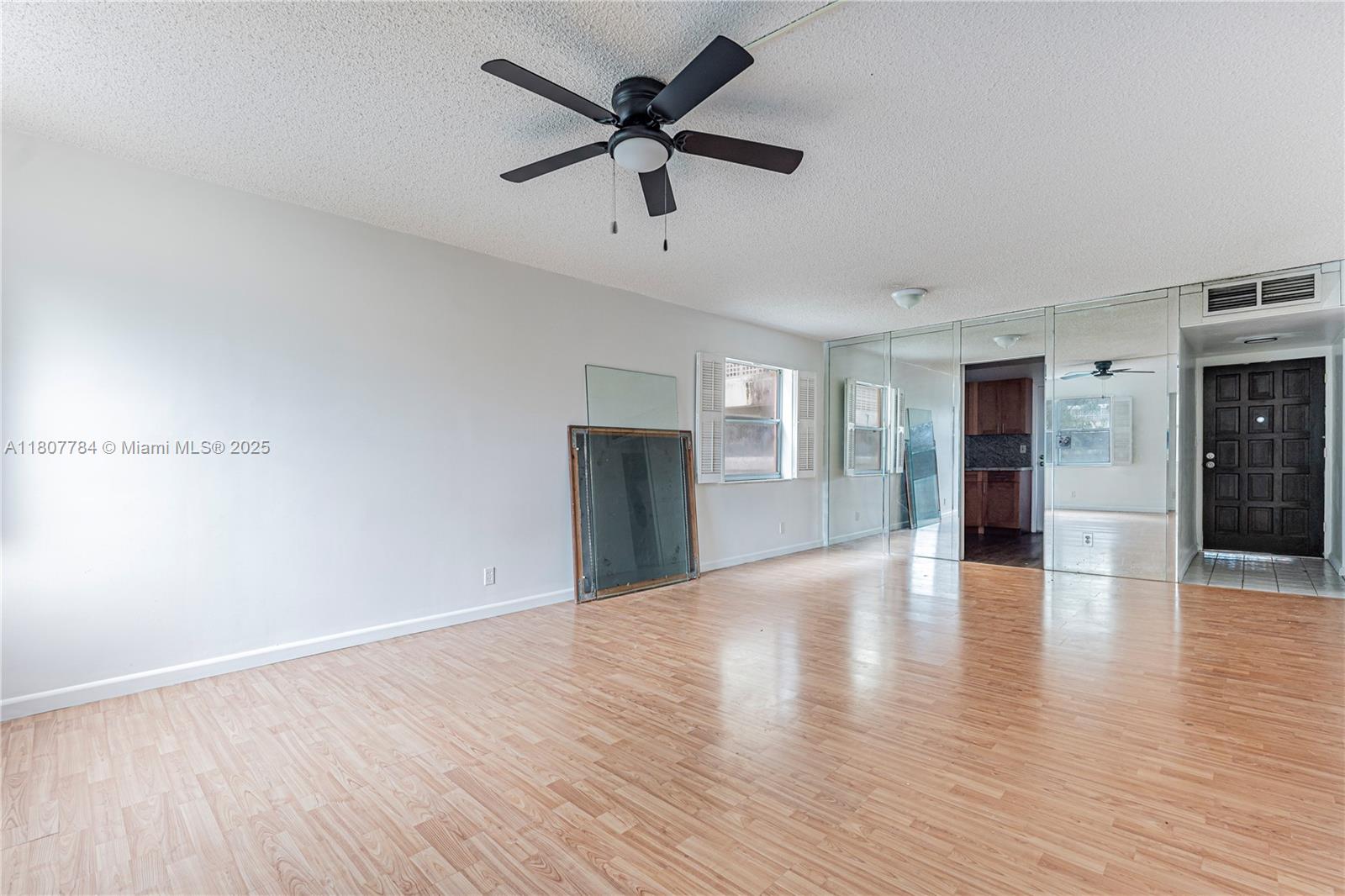 LAKES OF INVERRARY CONDO - Residential