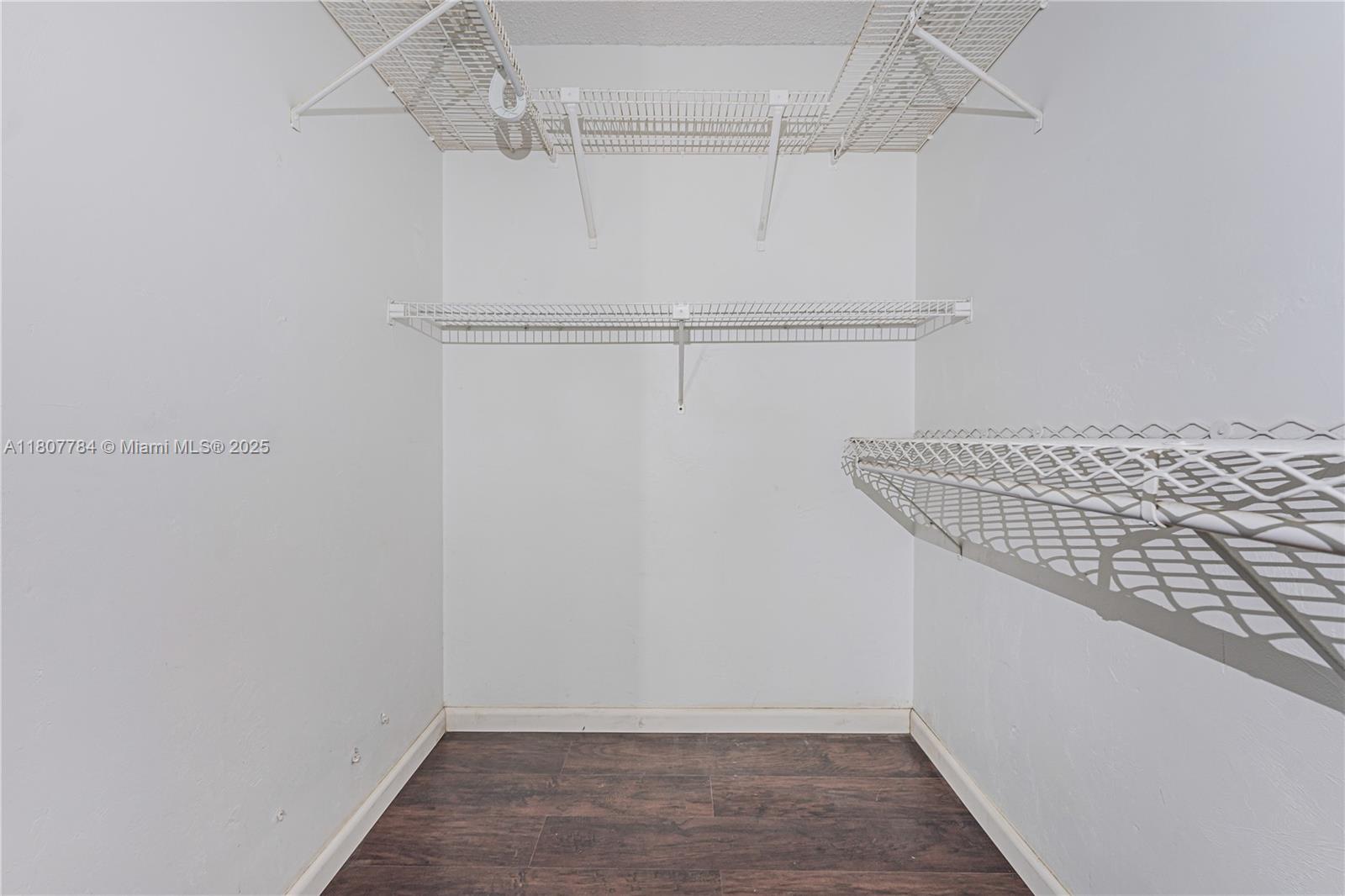 LAKES OF INVERRARY CONDO - Residential