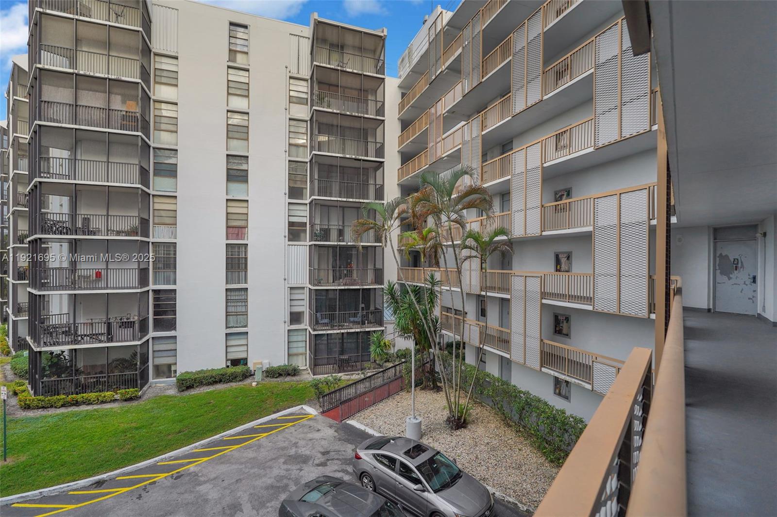 ENSENADA CONDO BLDG E-II - Residential Lease