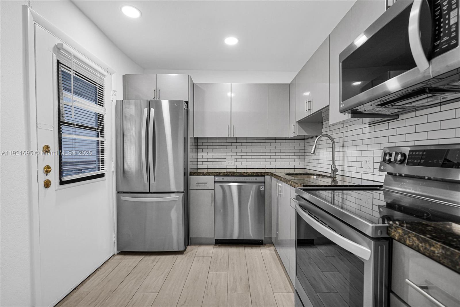 3401 N Country Club Dr 307