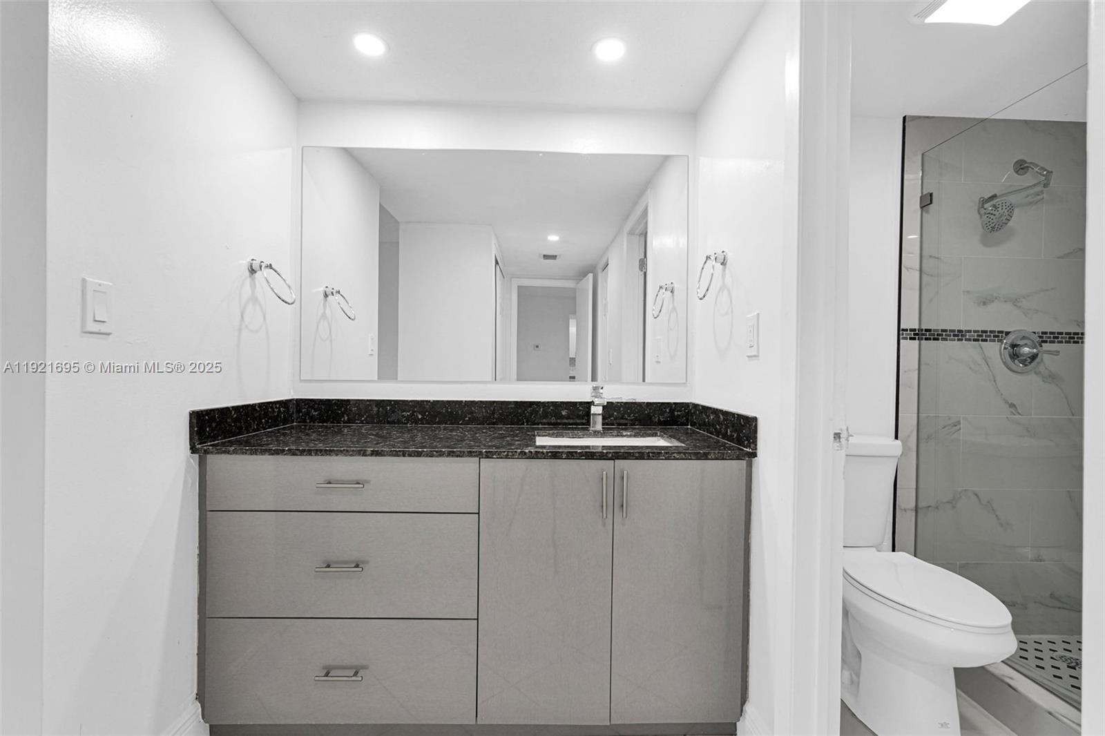 ENSENADA CONDO BLDG E-II - Residential Lease