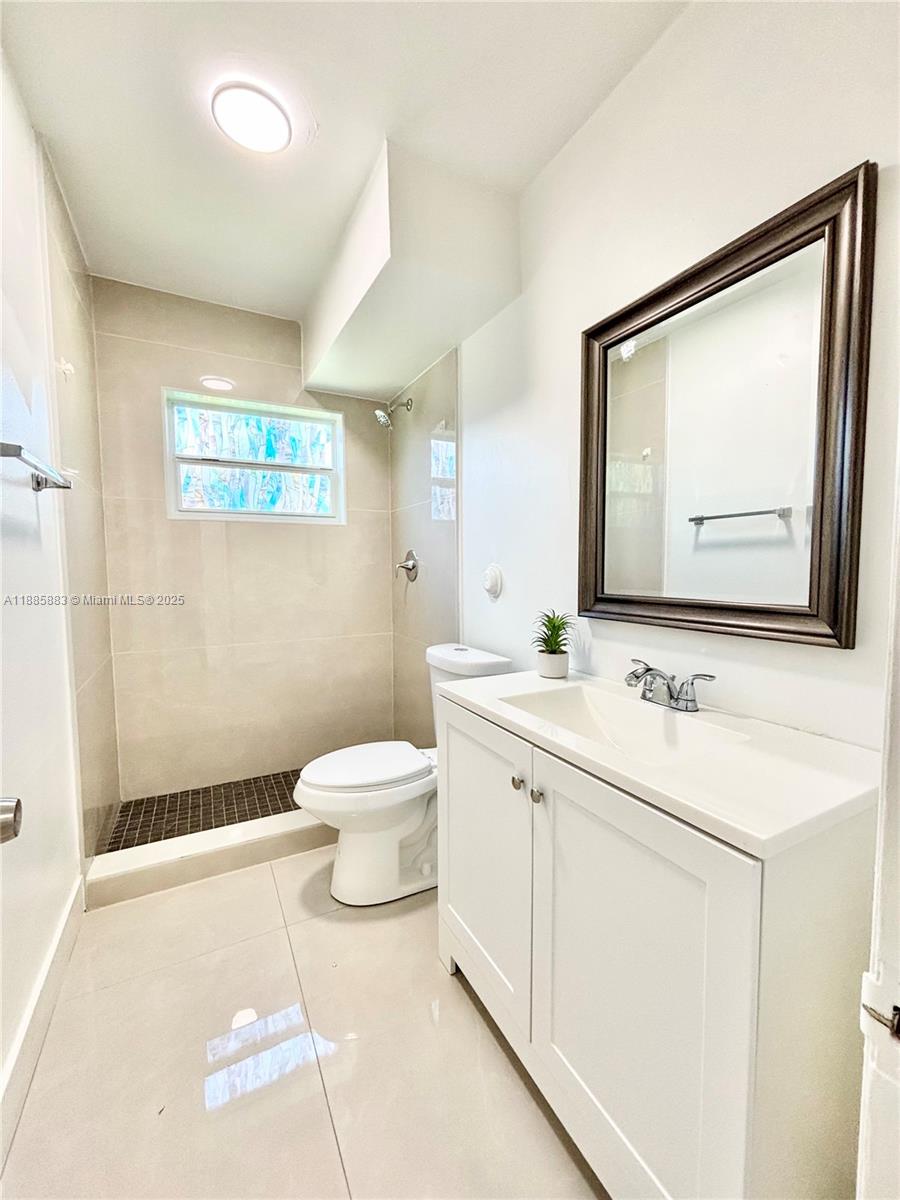 CORAL REEF TOWNHOUSES CON - Residential Lease