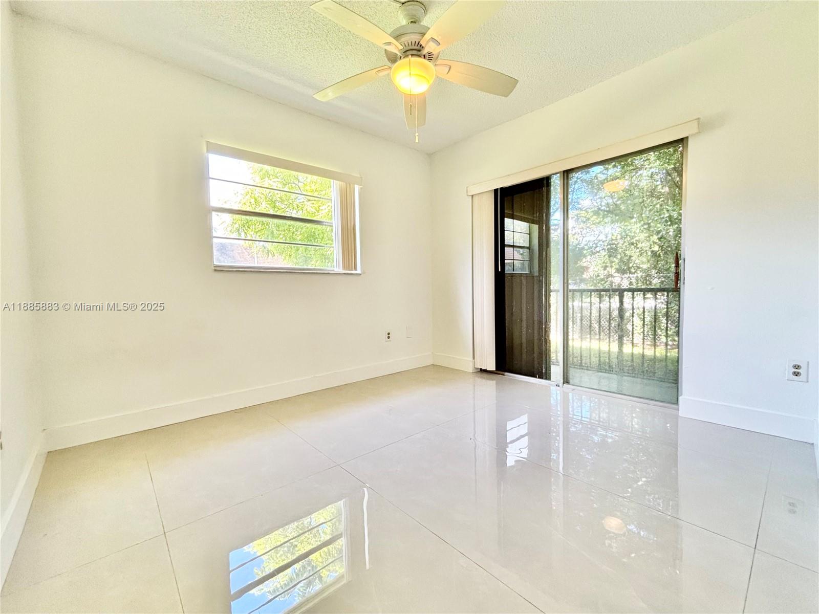 CORAL REEF TOWNHOUSES CON - Residential Lease