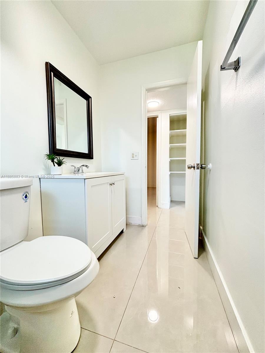 CORAL REEF TOWNHOUSES CON - Residential Lease
