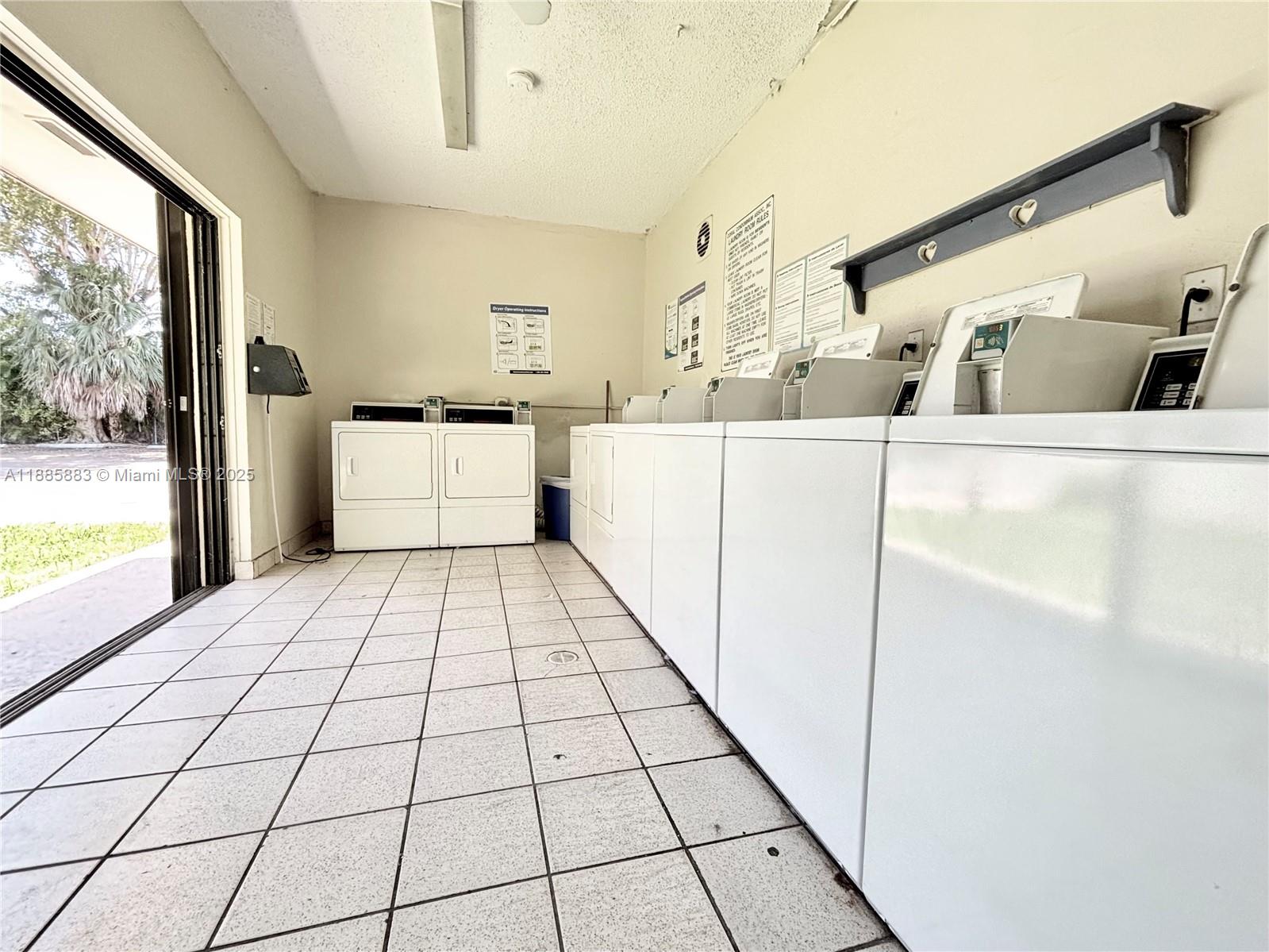CORAL REEF TOWNHOUSES CON - Residential Lease