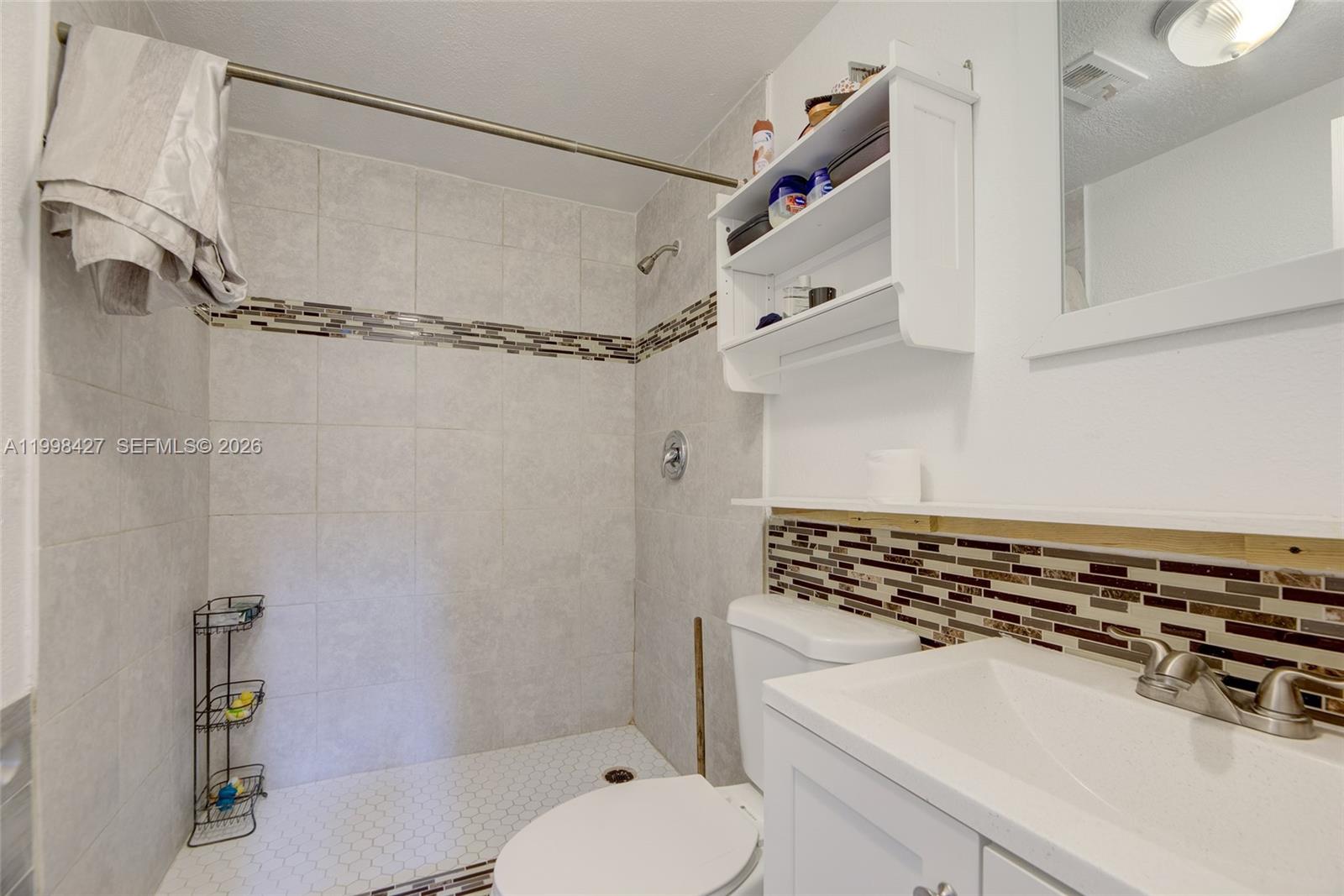 LAKE FOREST SEC 3 - Residential