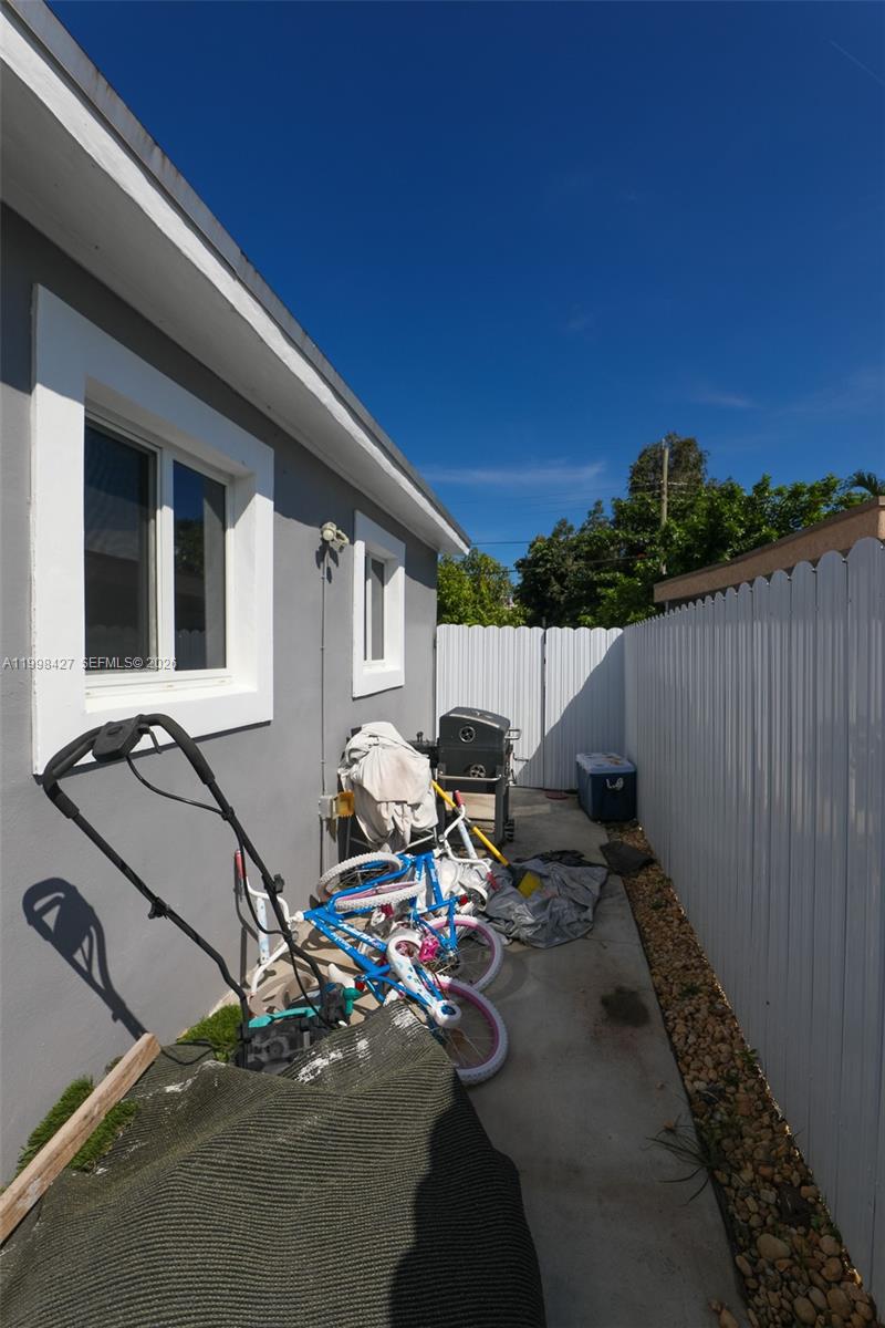 LAKE FOREST SEC 3 - Residential