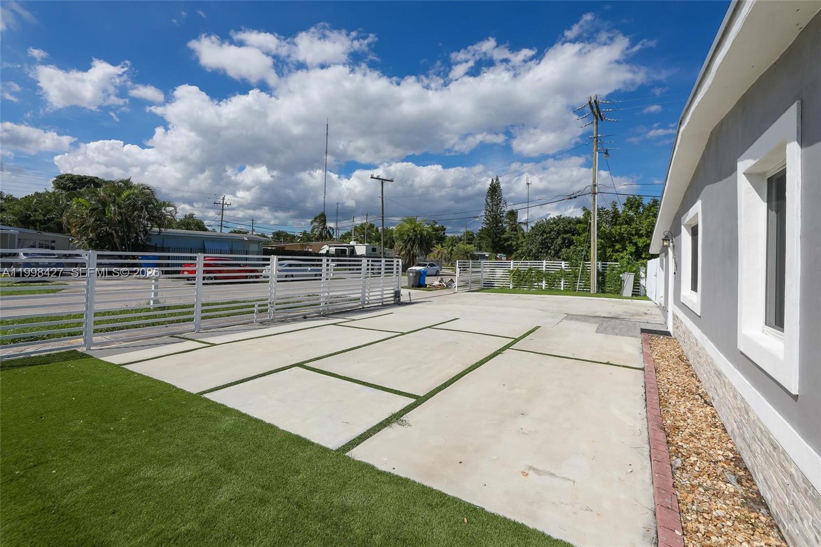 LAKE FOREST SEC 3 - Residential