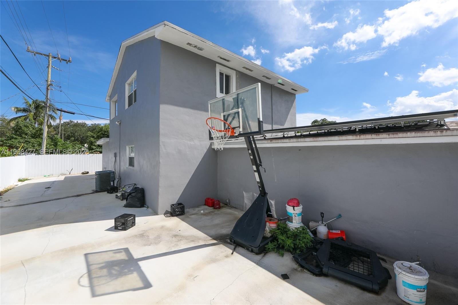 LAKE FOREST SEC 3 - Residential