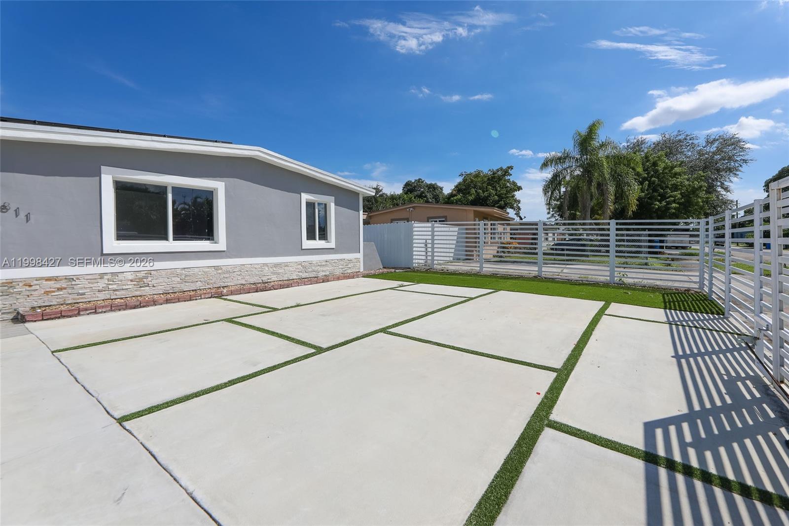 LAKE FOREST SEC 3 - Residential