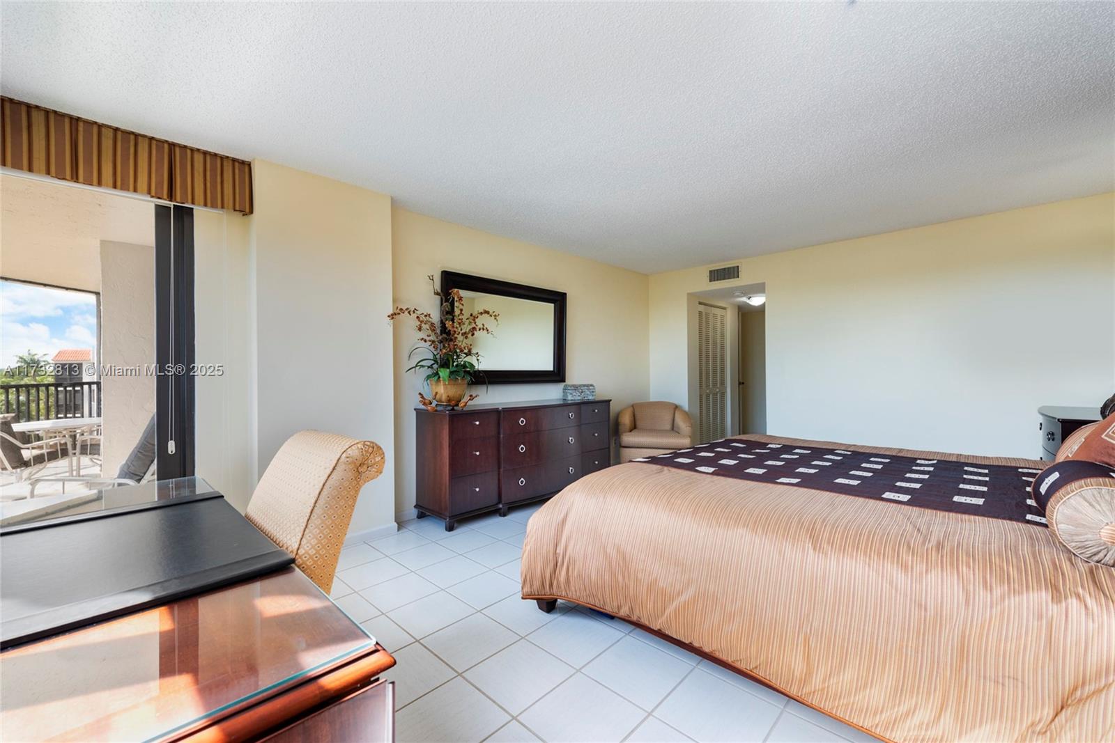 PORTA BELLA EAST AND PORT - Residential Lease