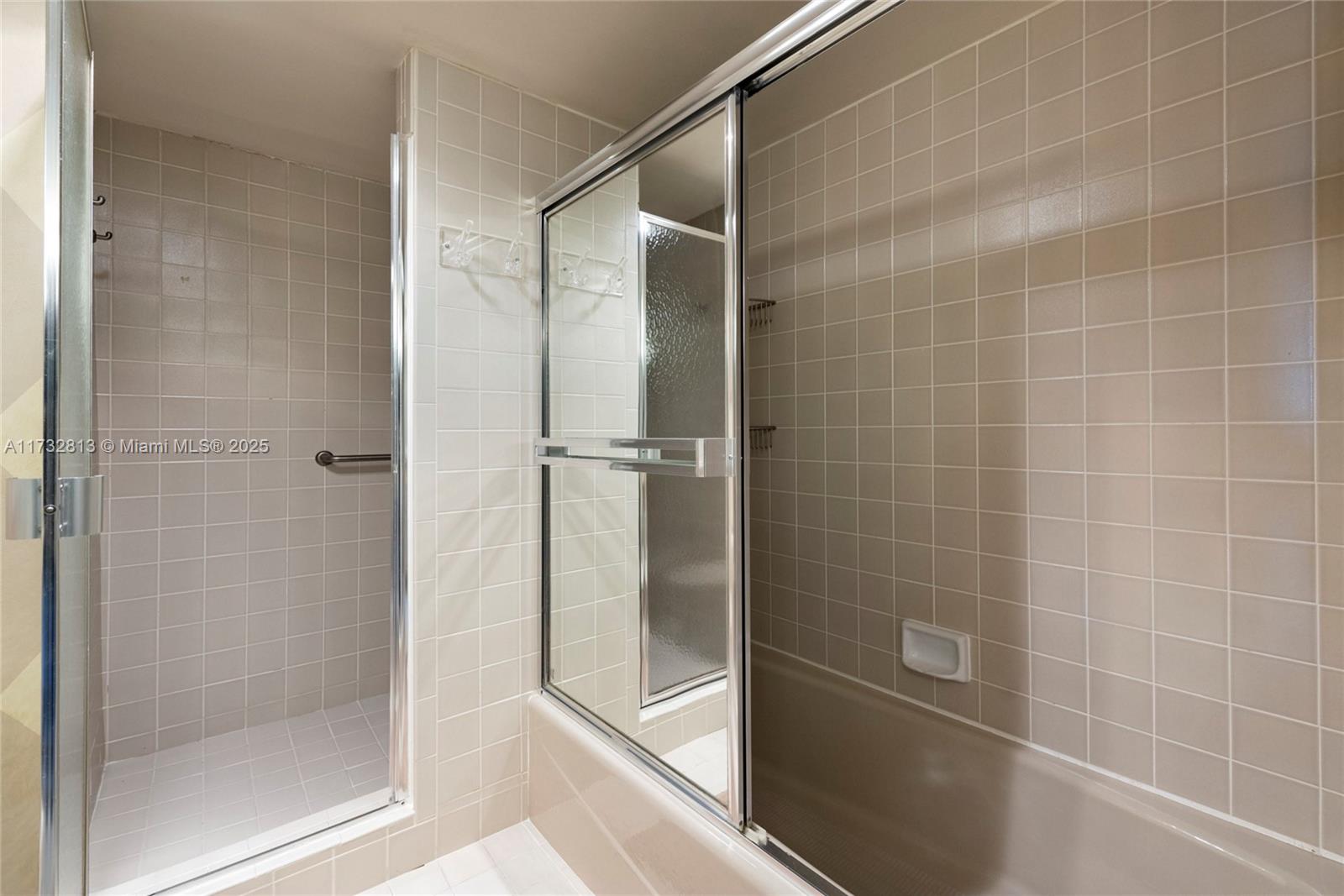 PORTA BELLA EAST AND PORT - Residential Lease