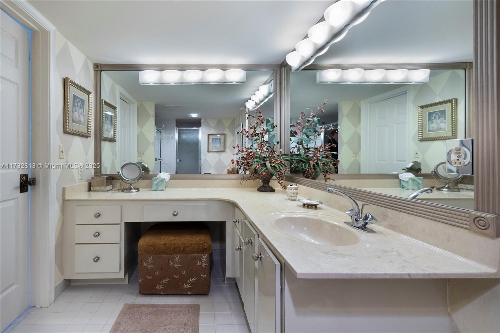 PORTA BELLA EAST AND PORT - Residential Lease