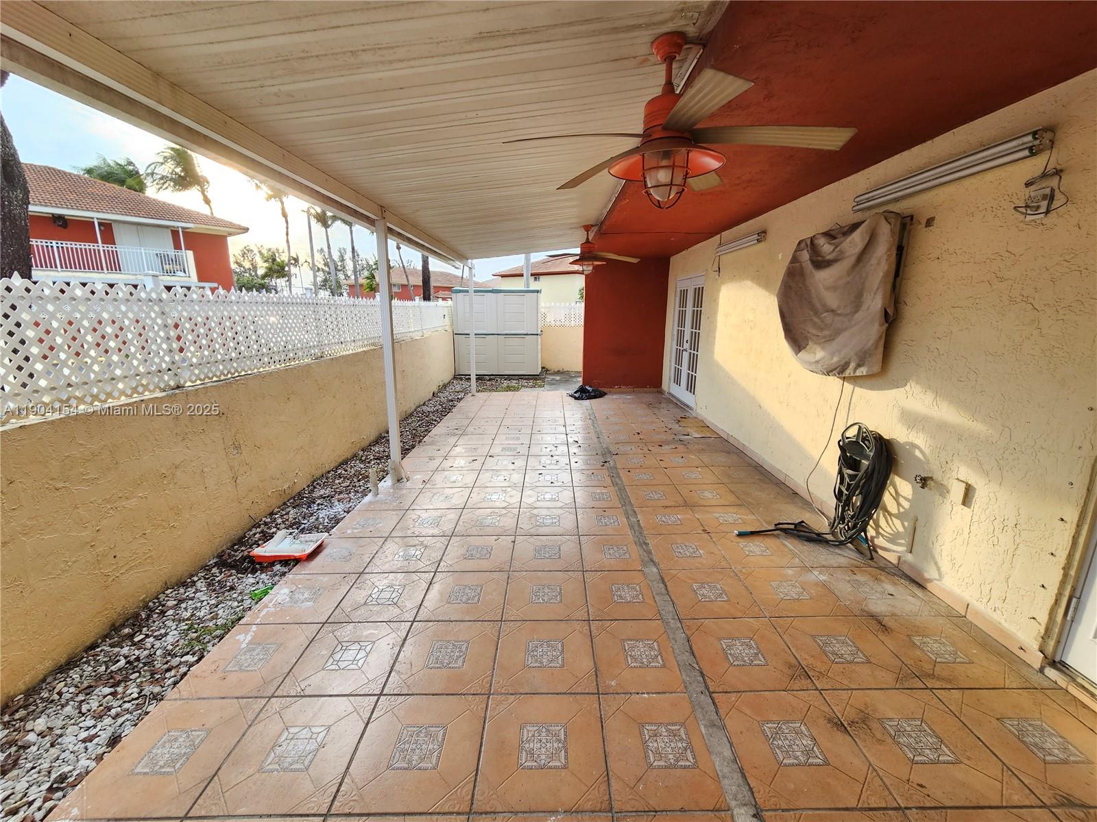 GARDEN VILLAS CONDO I - Residential Lease