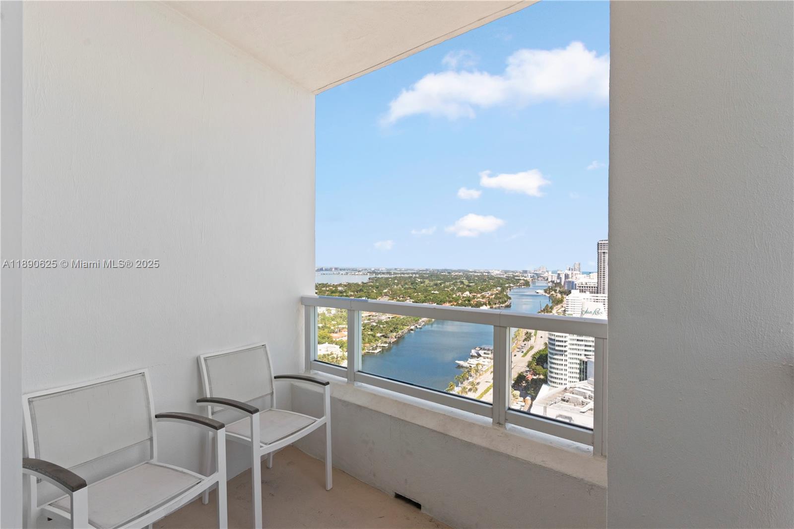 FONTAINEBLEAU II CONDO - Residential