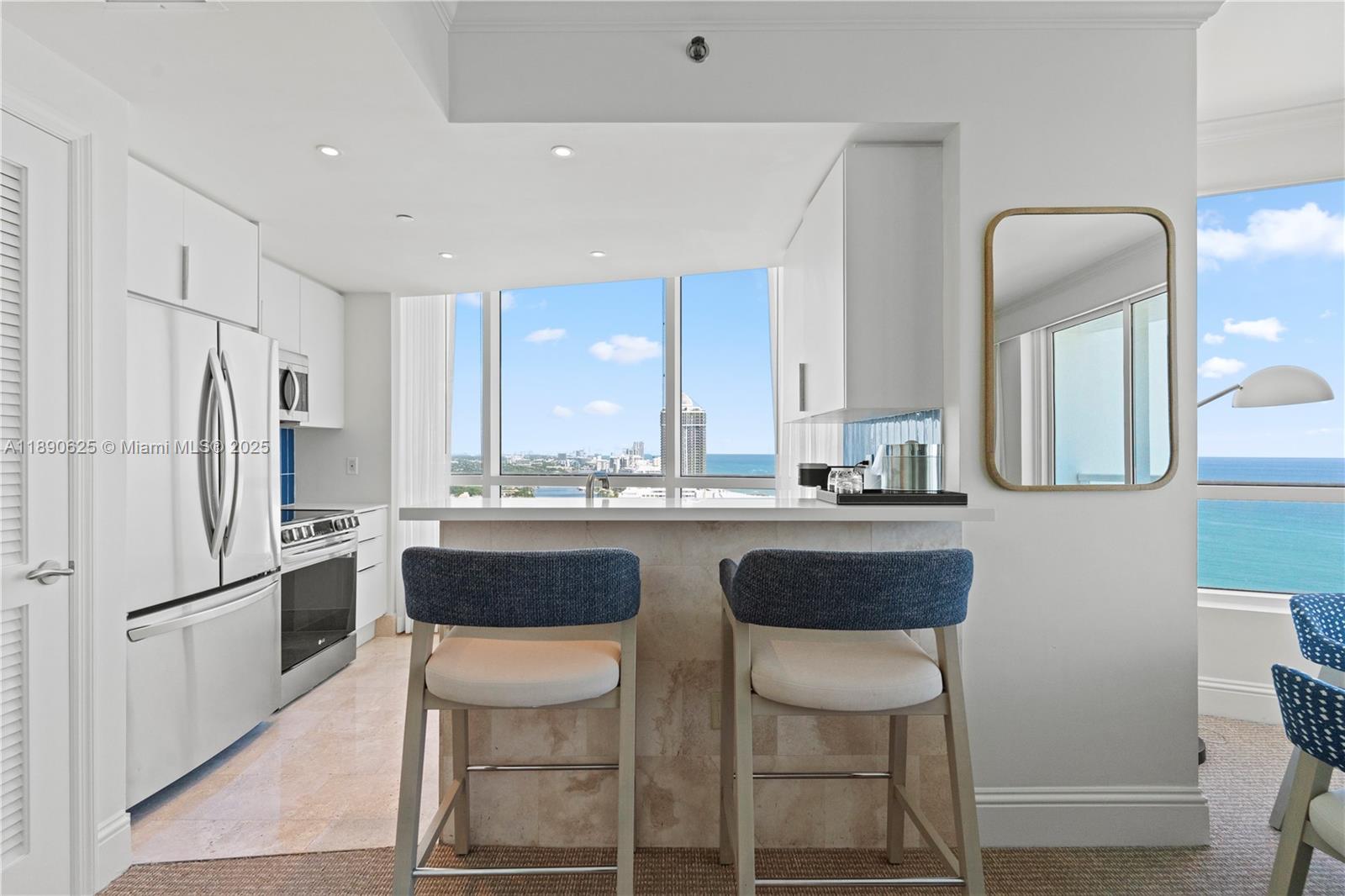 FONTAINEBLEAU II CONDO - Residential