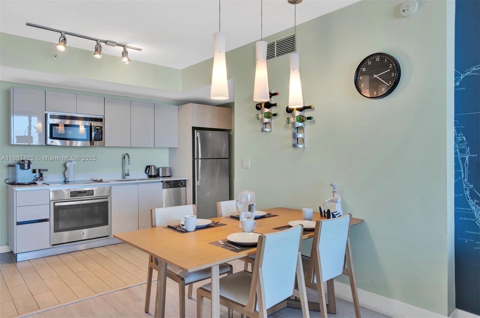 BEACHWALK CONDOMINIUM - Residential