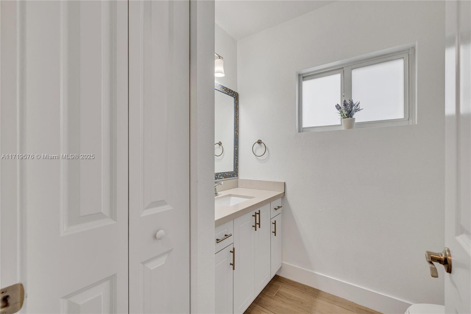 KEY LARGO PARK AMD - Residential