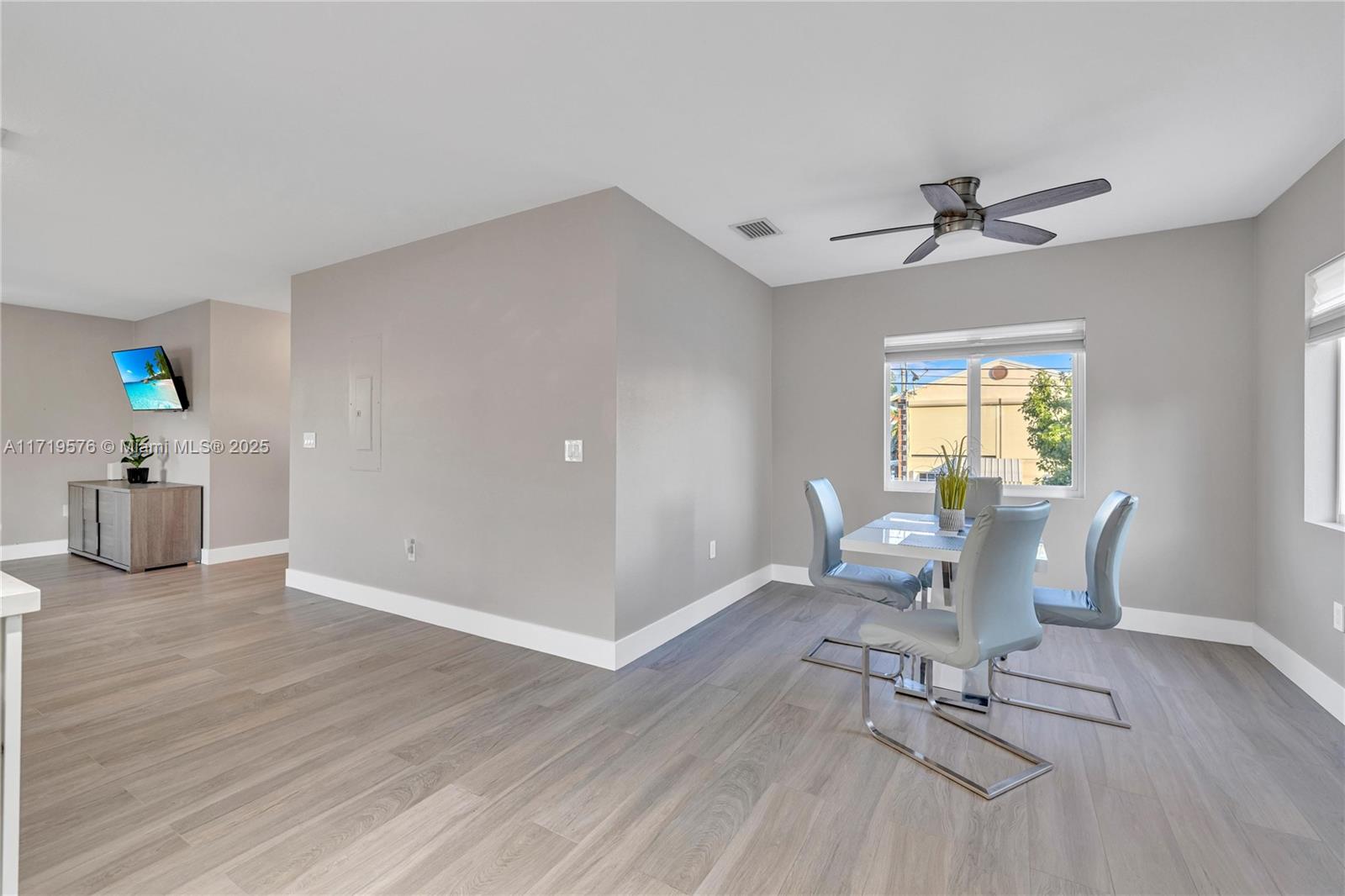 KEY LARGO PARK AMD - Residential