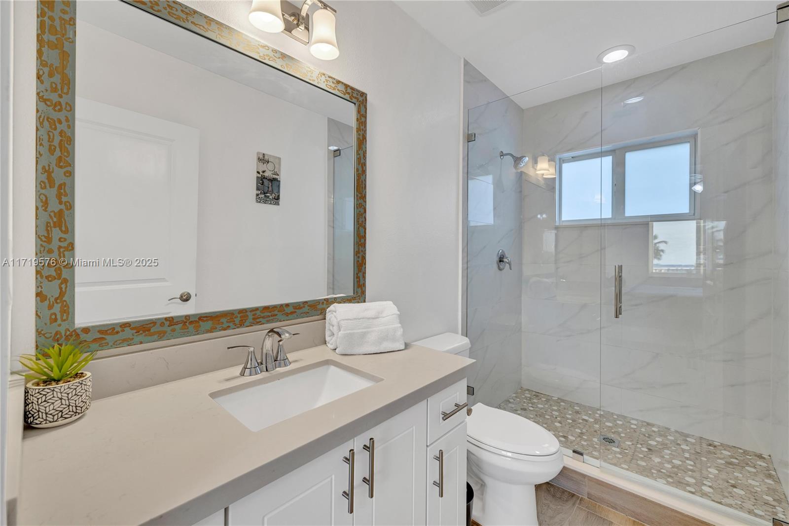 KEY LARGO PARK AMD - Residential