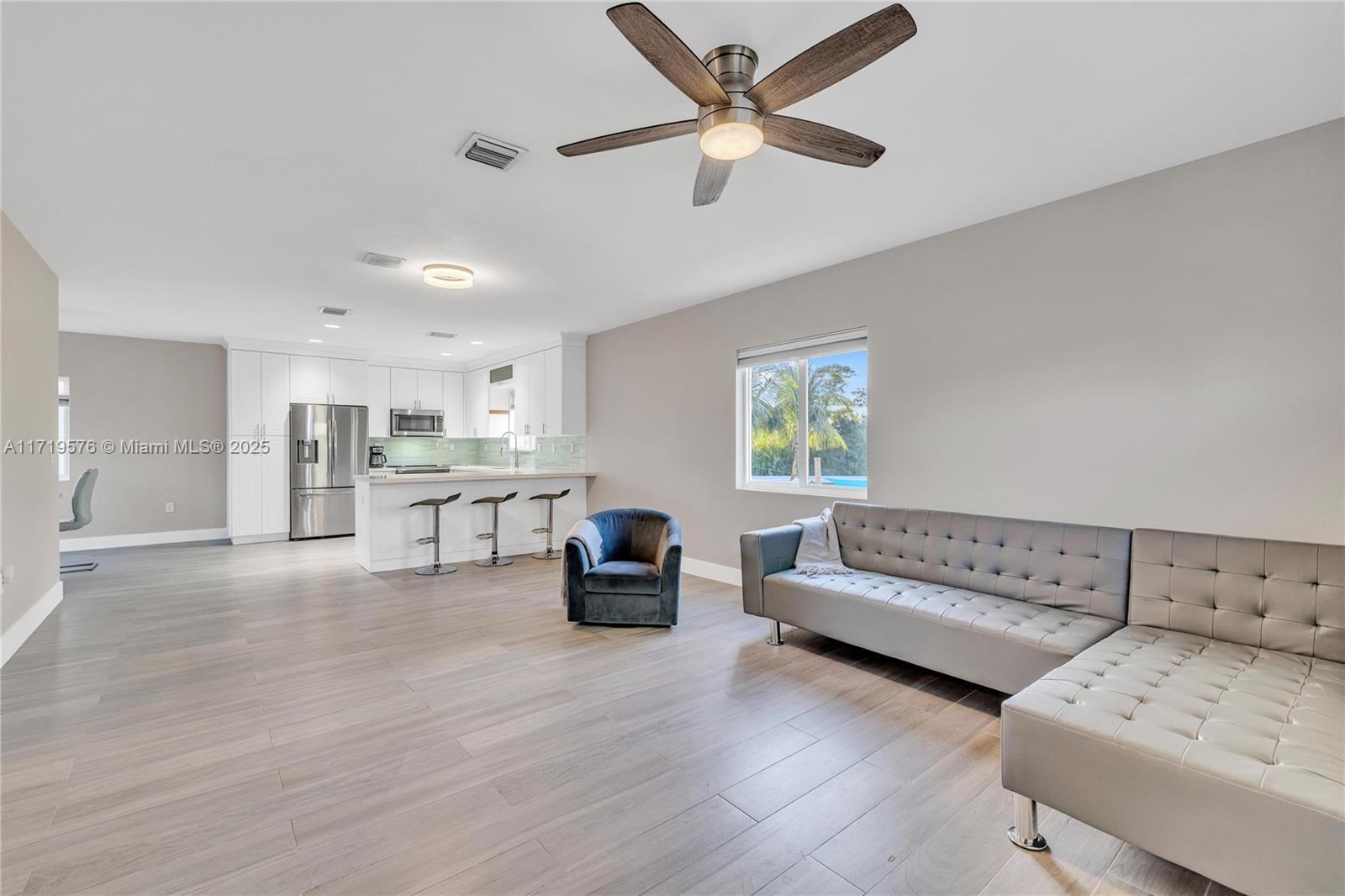 KEY LARGO PARK AMD - Residential