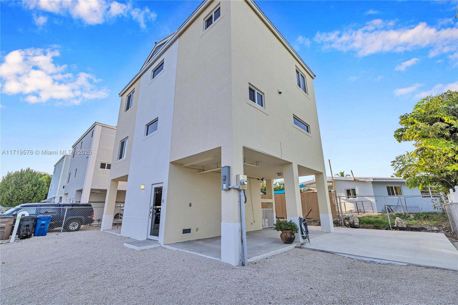 KEY LARGO PARK AMD - Residential