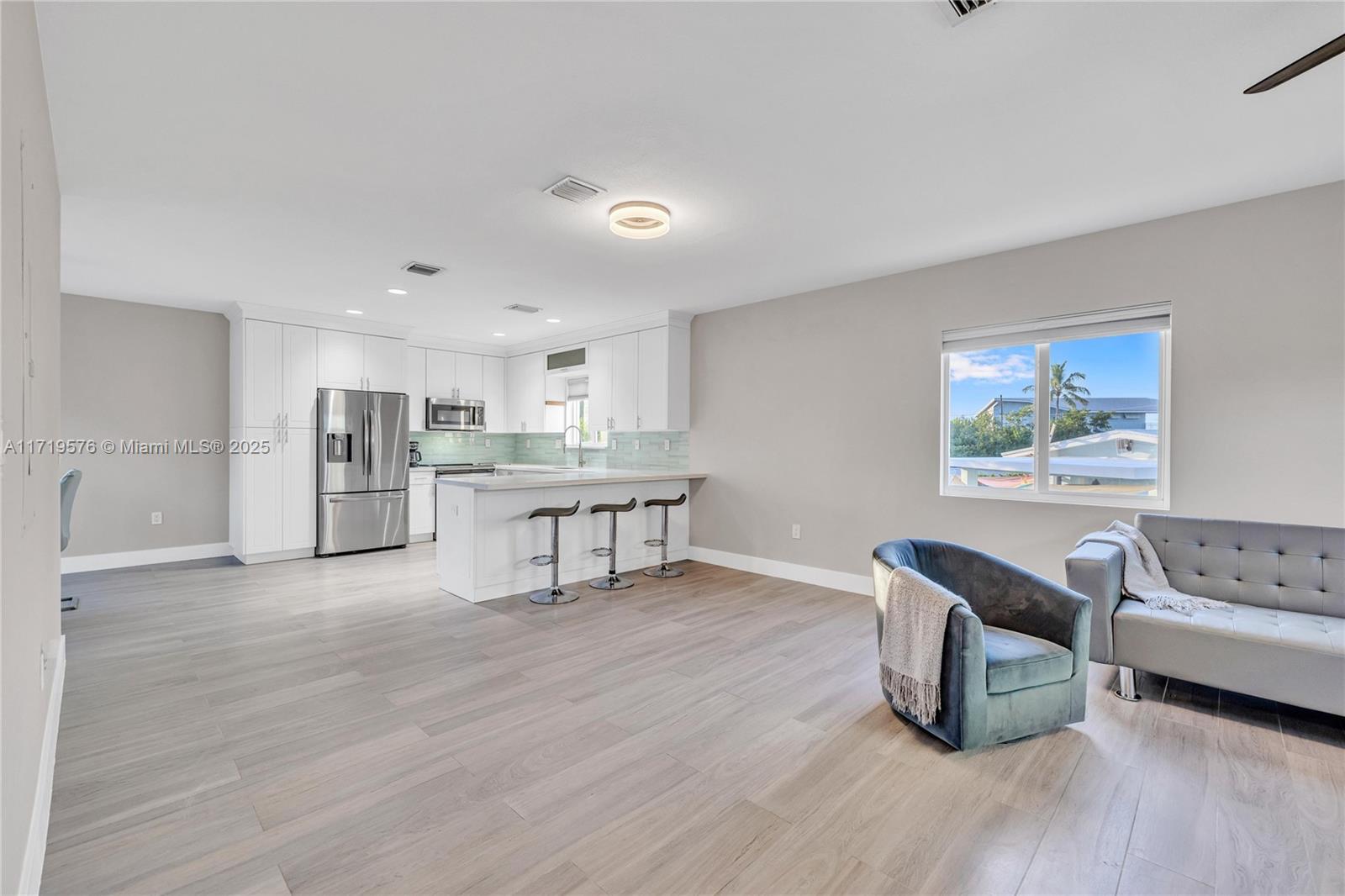 KEY LARGO PARK AMD - Residential