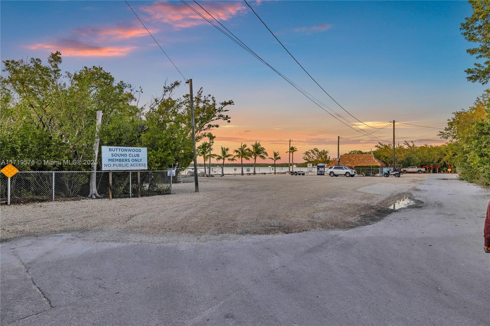 KEY LARGO PARK AMD - Residential