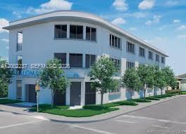 LAWRENCE ESTATE LAND CO - Residential Lease