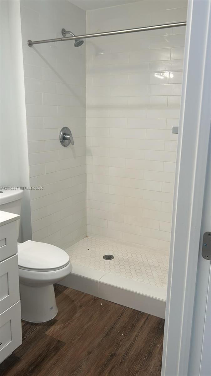 LAWRENCE ESTATE LAND CO - Residential Lease