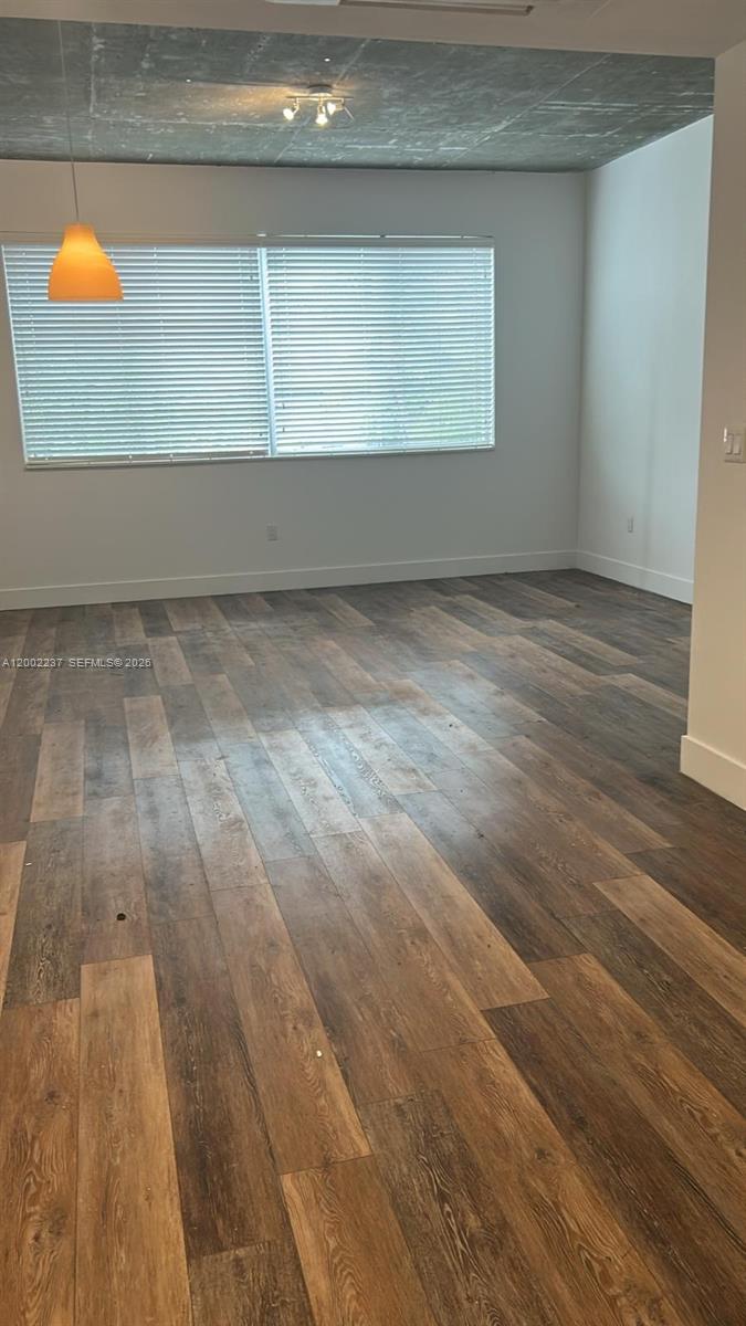 LAWRENCE ESTATE LAND CO - Residential Lease