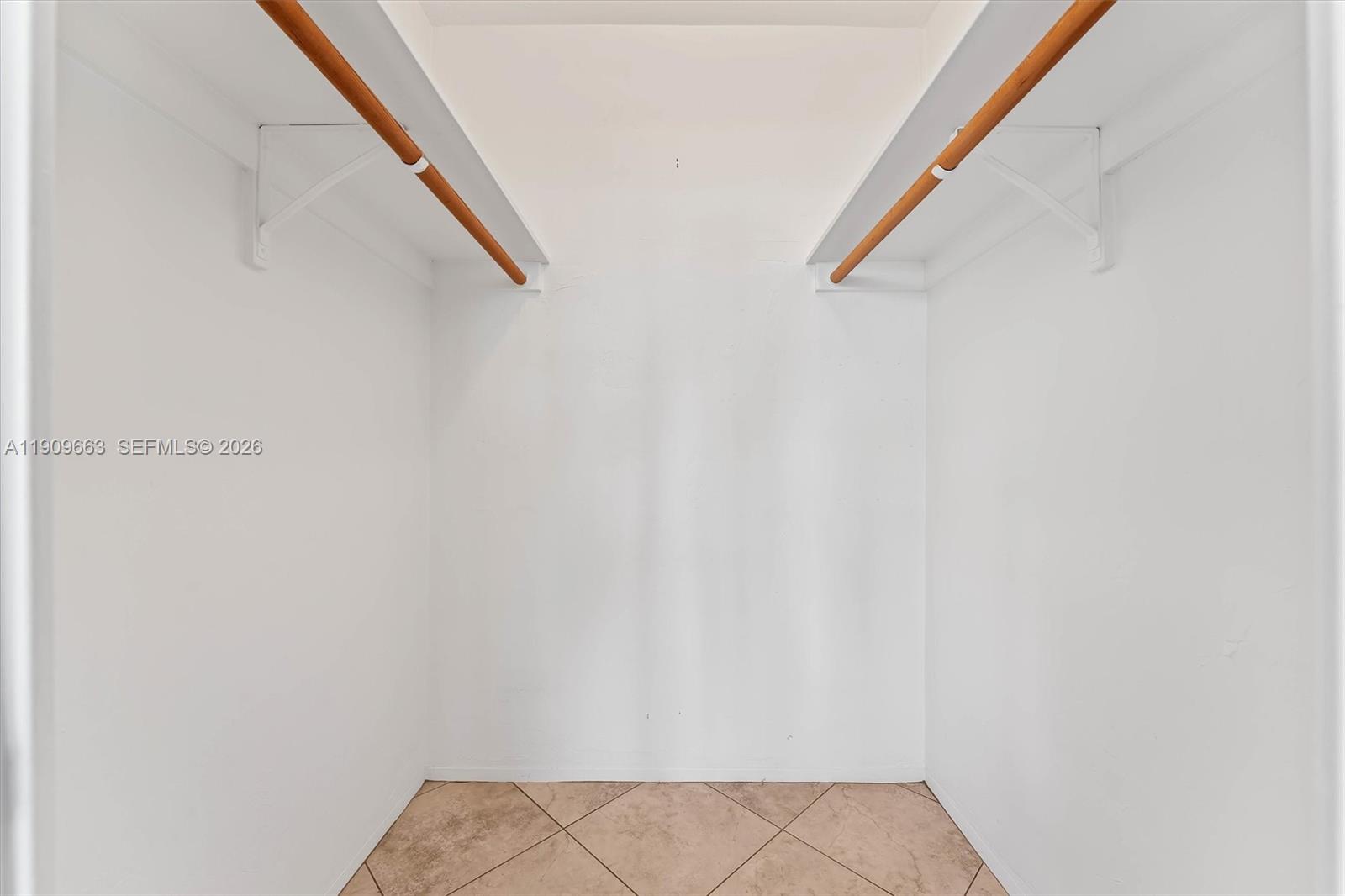 CORAL RIDGE TOWERS SOUTH - Residential