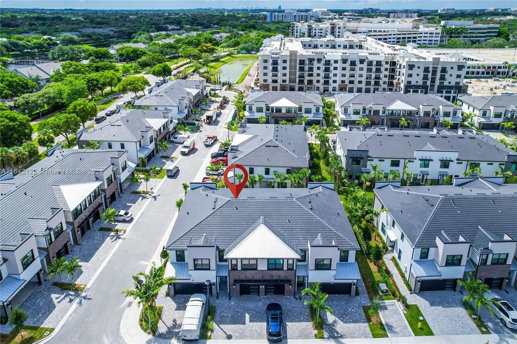 Photo of 8342 NW 7th Pl, Plantation, FL 33324 (MLS # A11642122)