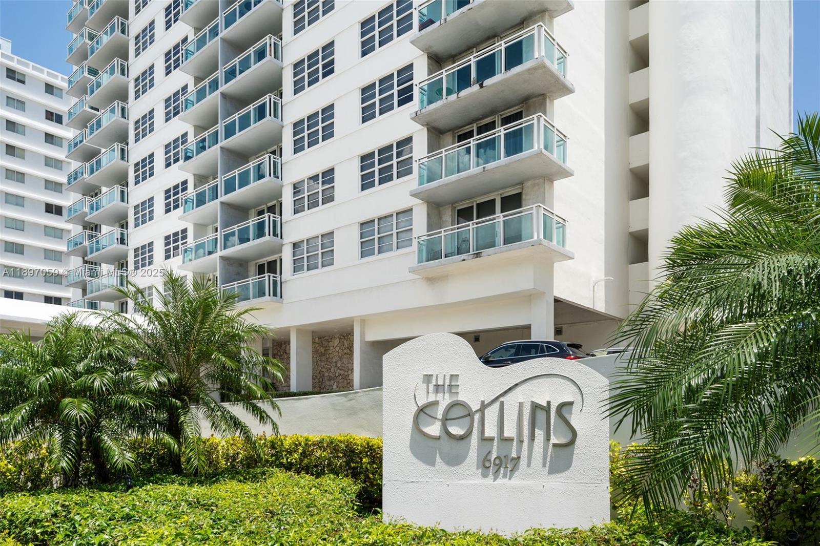 THE COLLINS CONDO - Residential Lease
