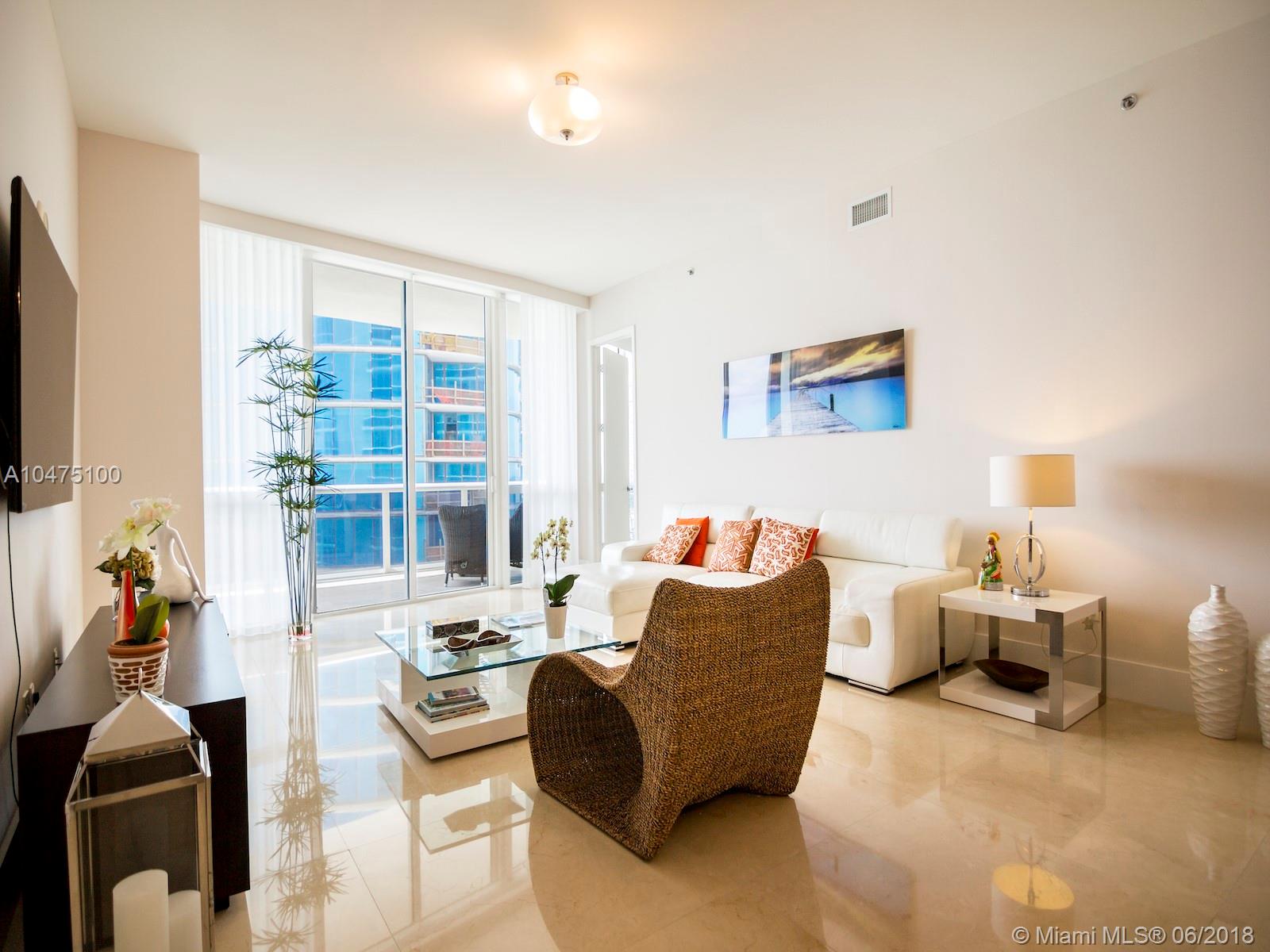 Trump Tower III - Residential