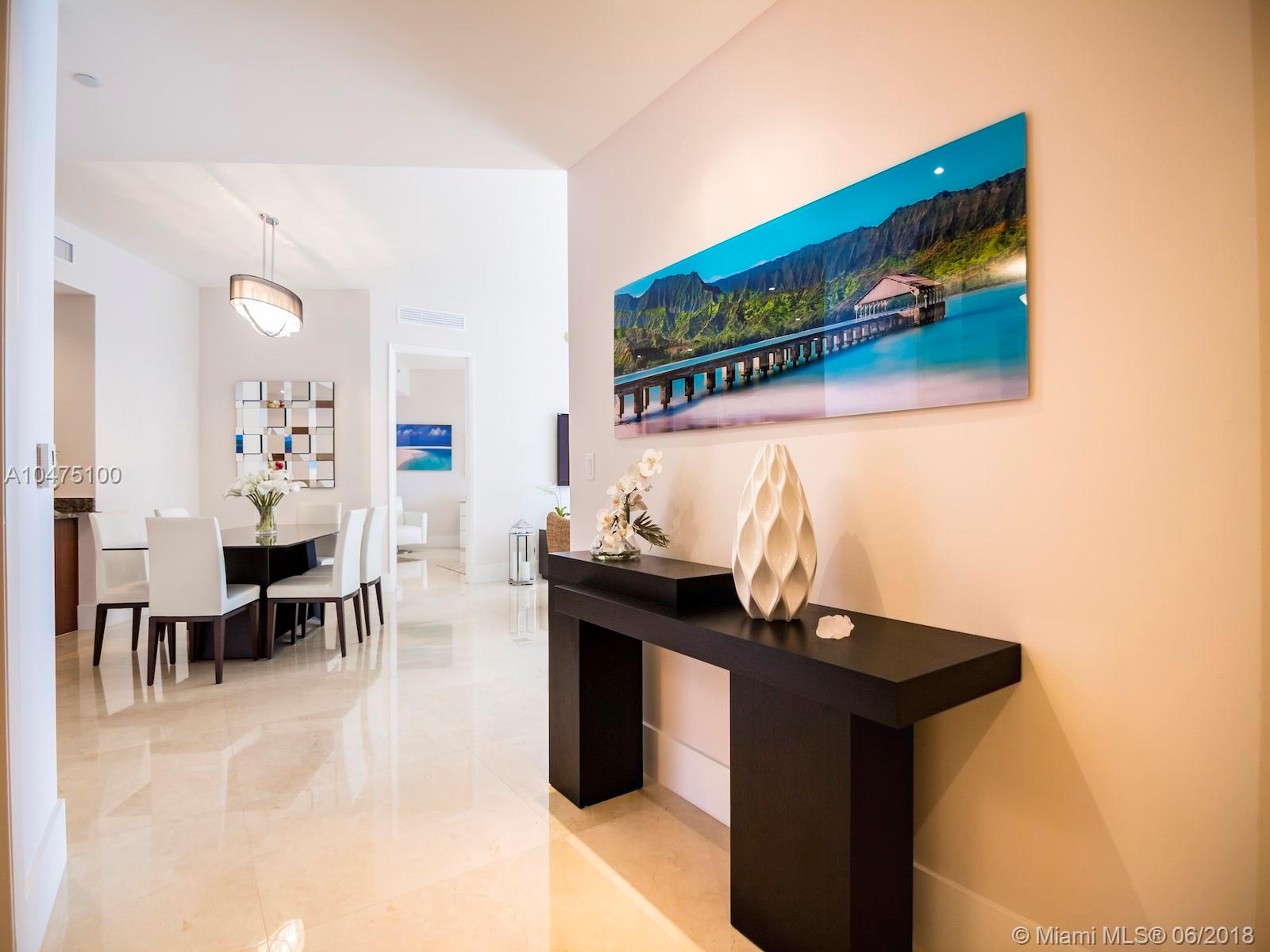 Trump Tower III - Residential