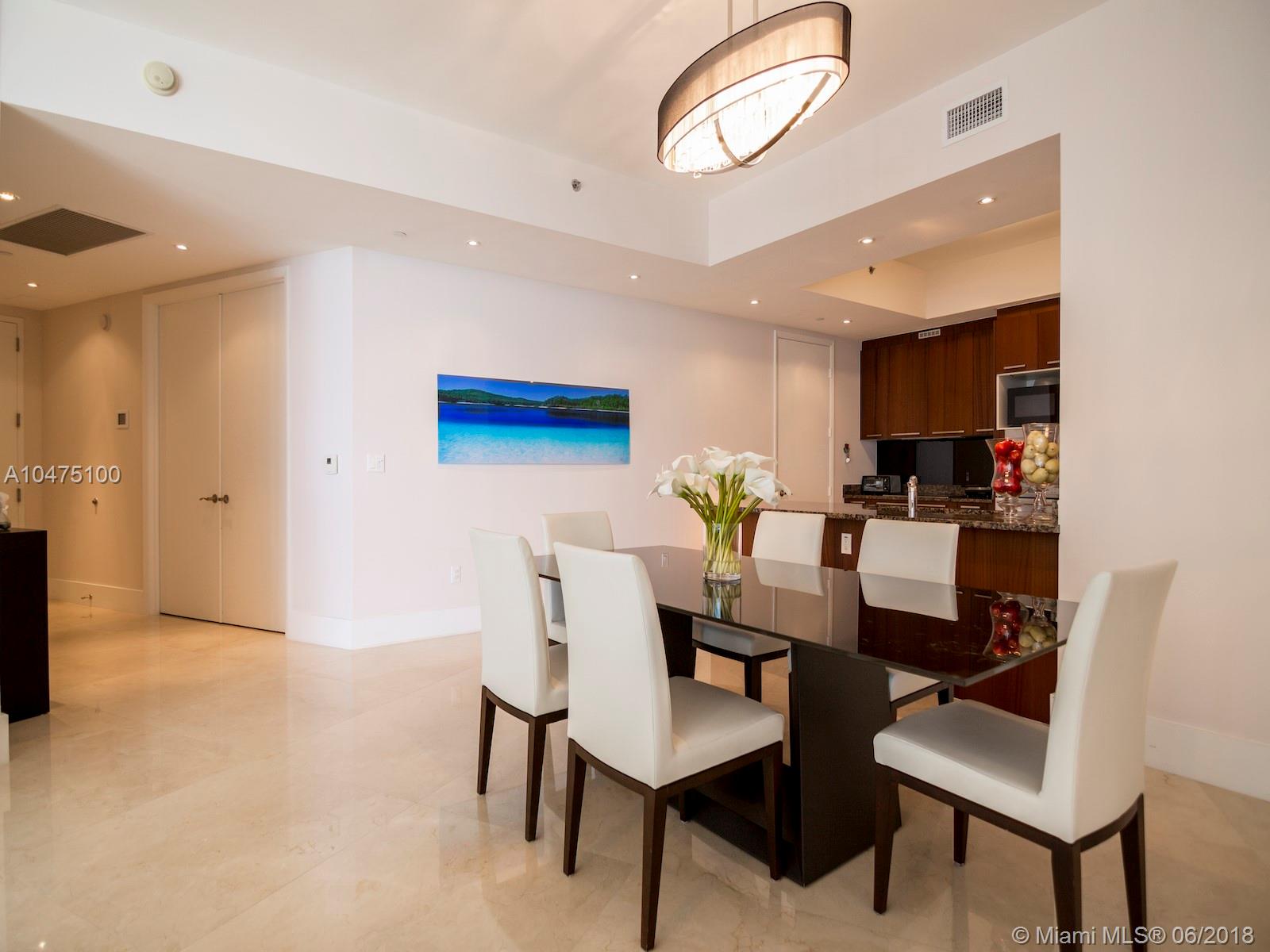 Trump Tower III - Residential