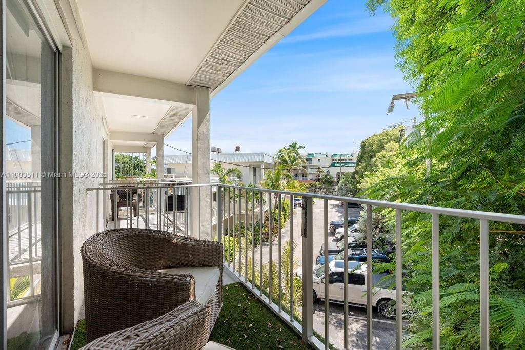 HOLIDAY BY THE SEA - Residential