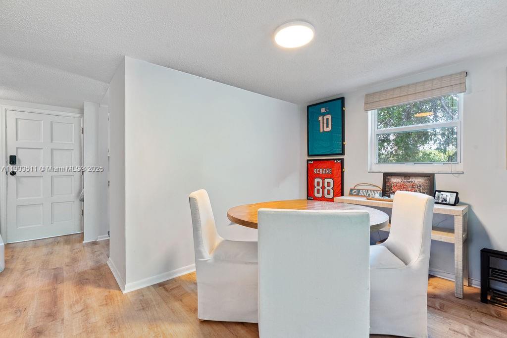 HOLIDAY BY THE SEA - Residential