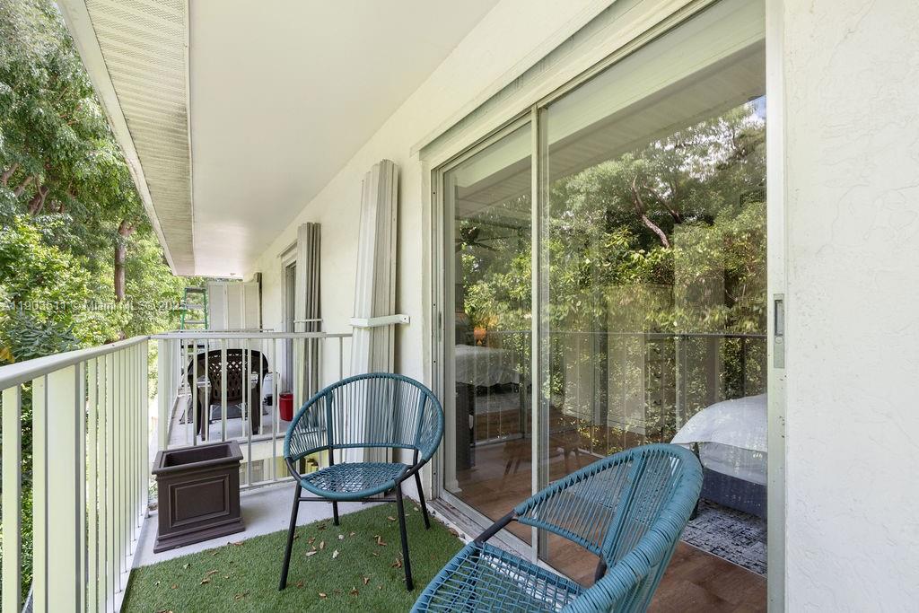 HOLIDAY BY THE SEA - Residential