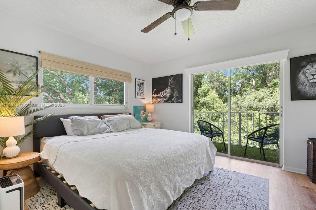 HOLIDAY BY THE SEA - Residential