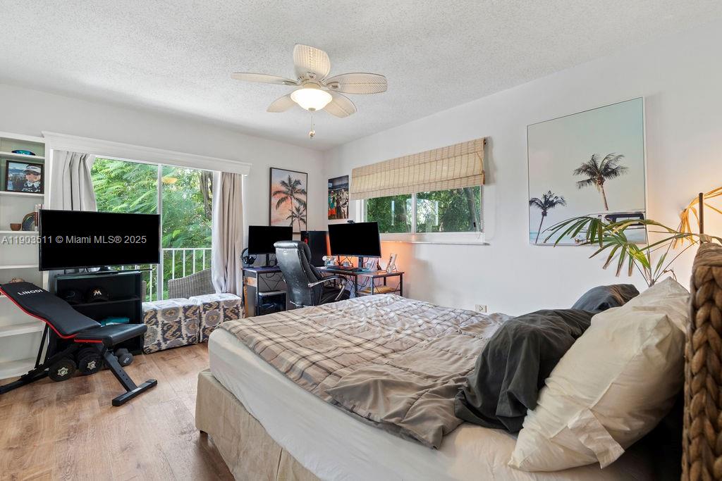 HOLIDAY BY THE SEA - Residential