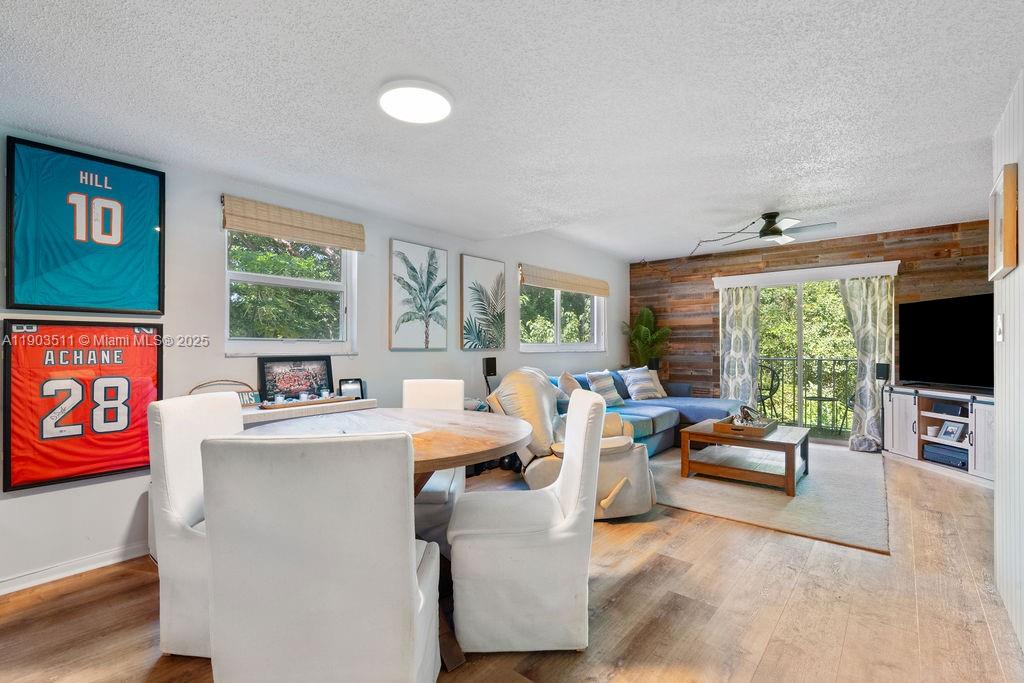 HOLIDAY BY THE SEA - Residential