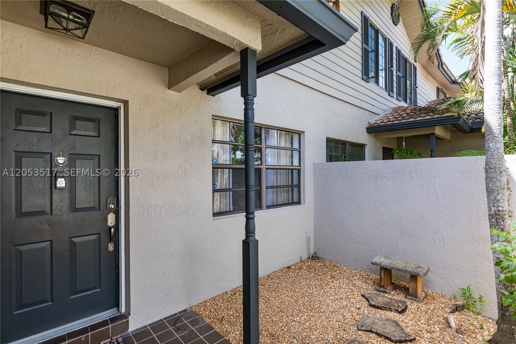 9153 Vineyard Lake Dr
