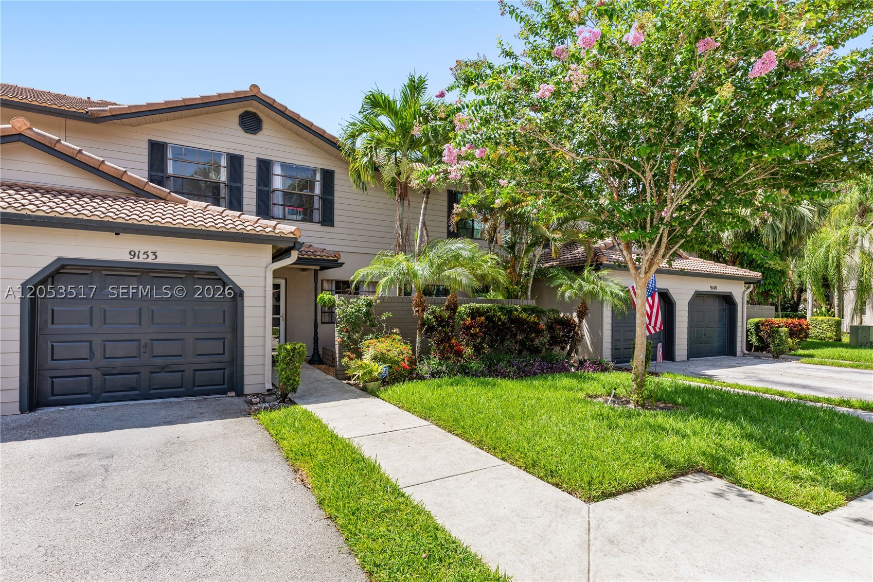 9153 Vineyard Lake Dr