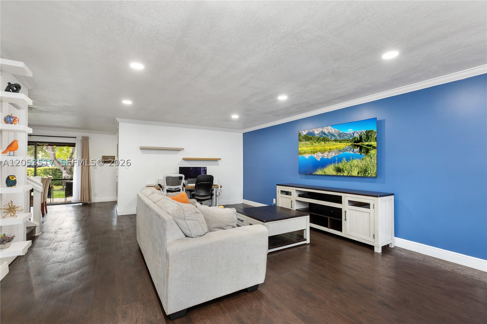 9153 Vineyard Lake Dr