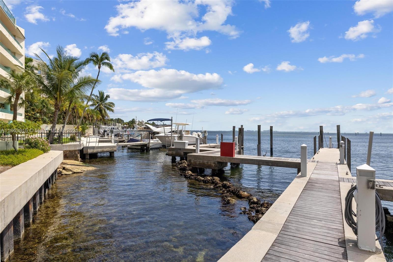 BEACON HARBOUR CONDO - Residential