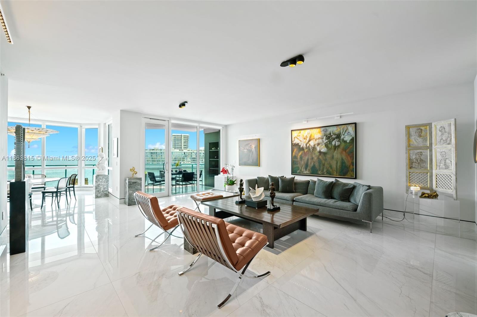 BEACON HARBOUR CONDO - Residential